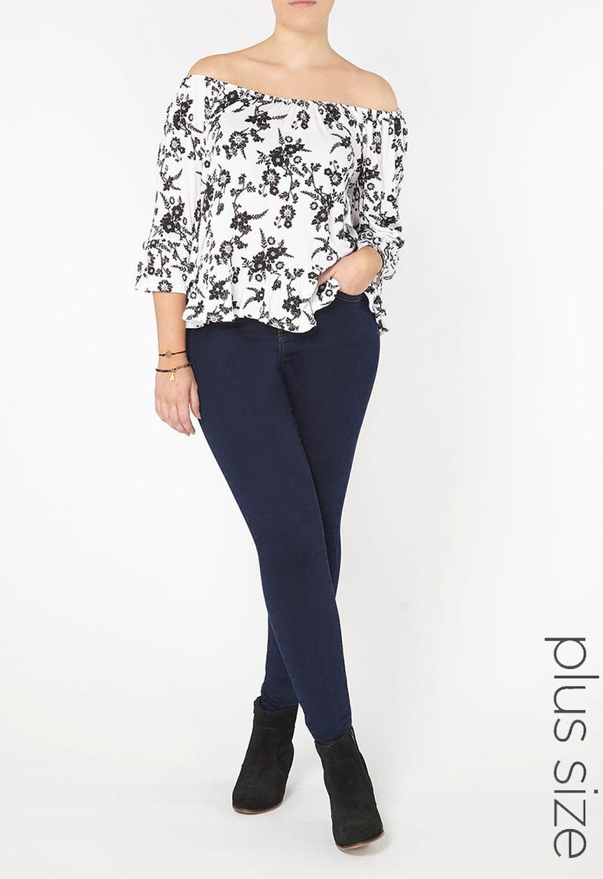 EVANS - All-over Print Crinkle Bardot Top Black and White