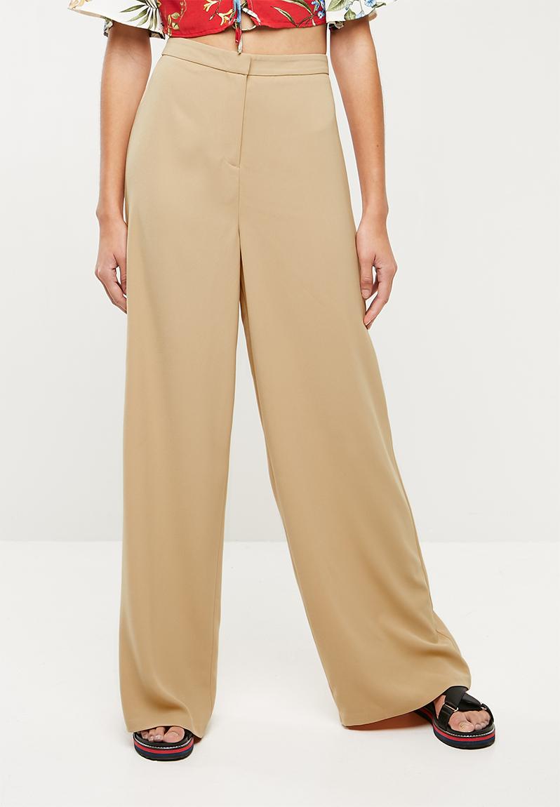 Premium core wide leg trouser - beige Missguided Trousers | Superbalist.com