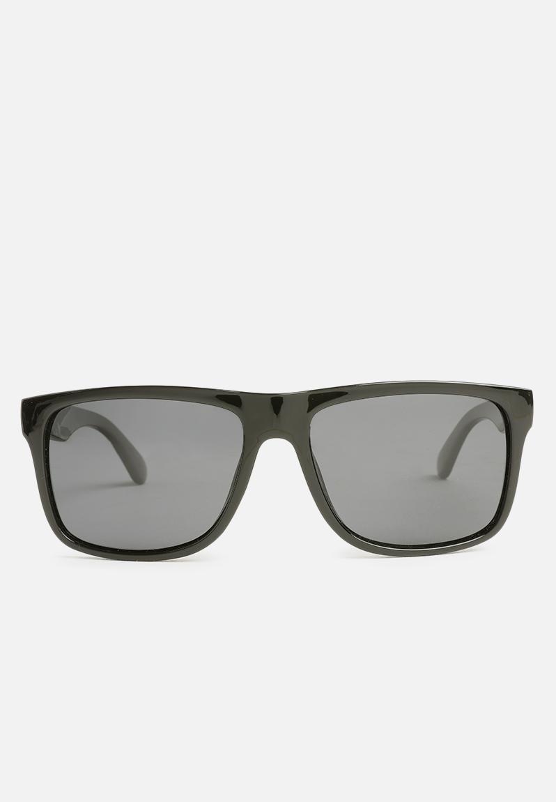 Cooper sunglasses - black Superbalist Eyewear | Superbalist.com