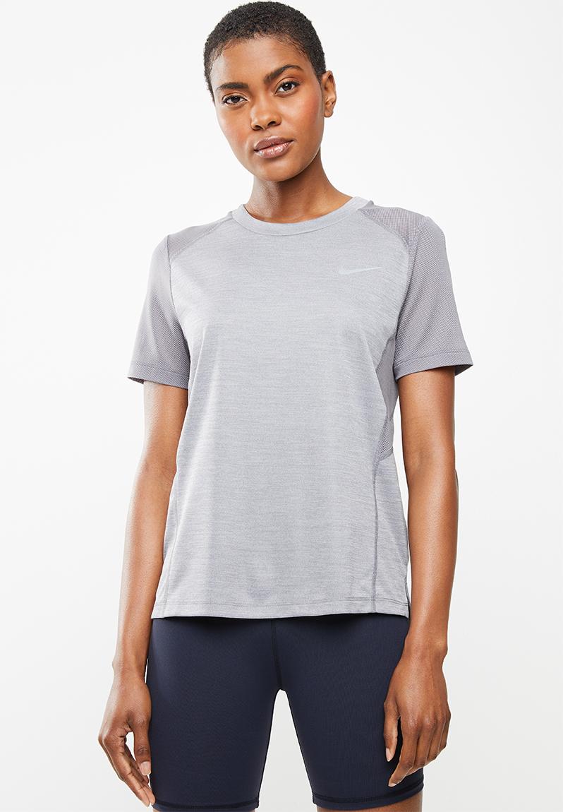 Nike miler short sleeve top - grey Nike T-Shirts | Superbalist.com