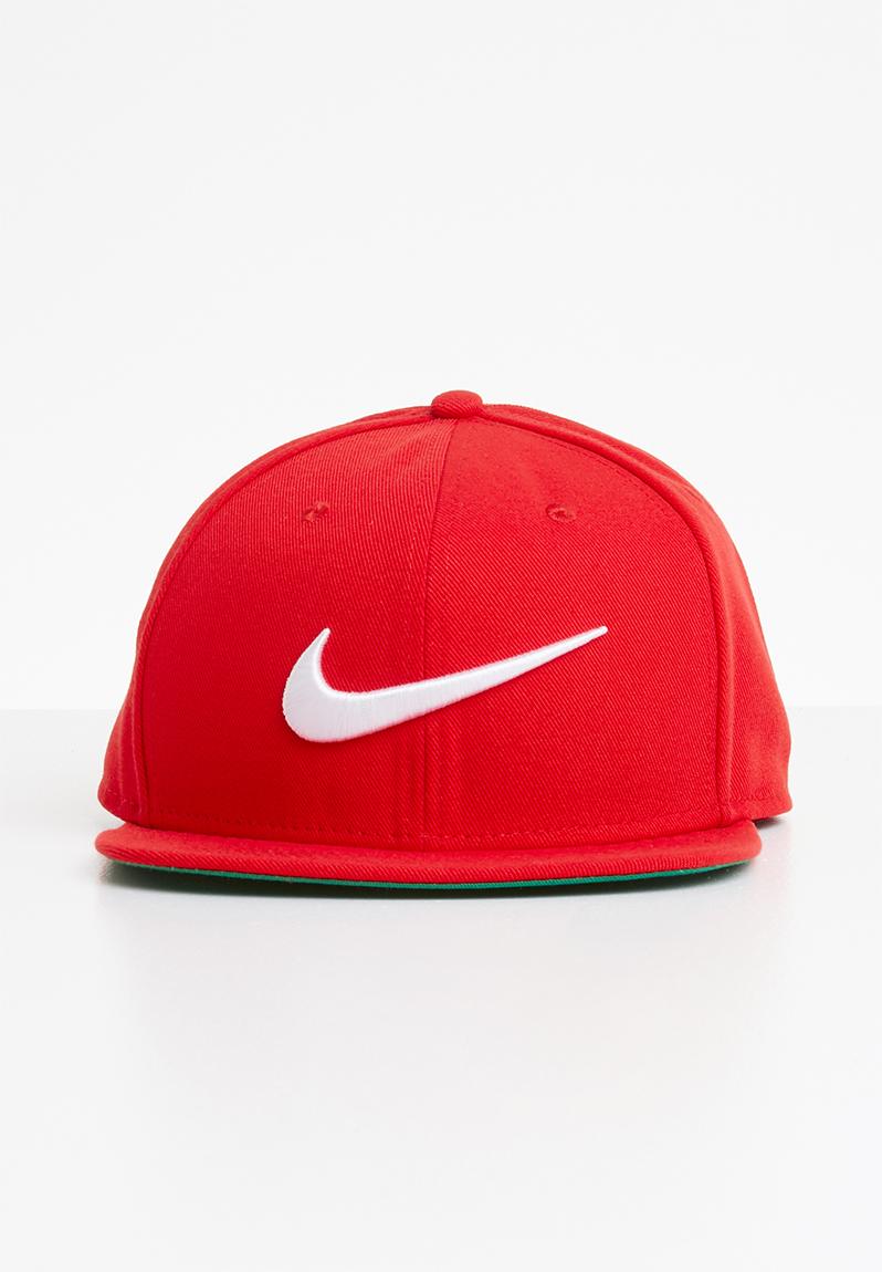 Nike swoosh pro - red Nike Headwear | Superbalist.com