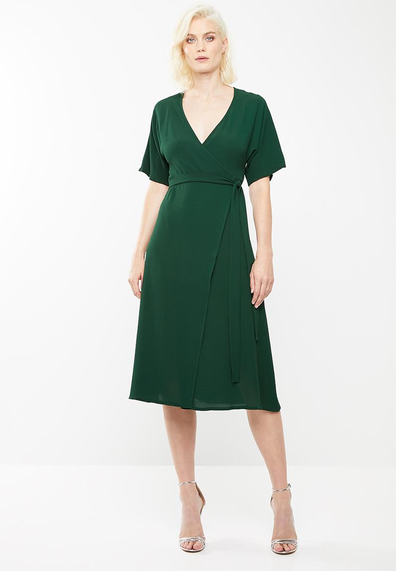 Short sleeve wrap midi dress - green Missguided Casual | Superbalist.com