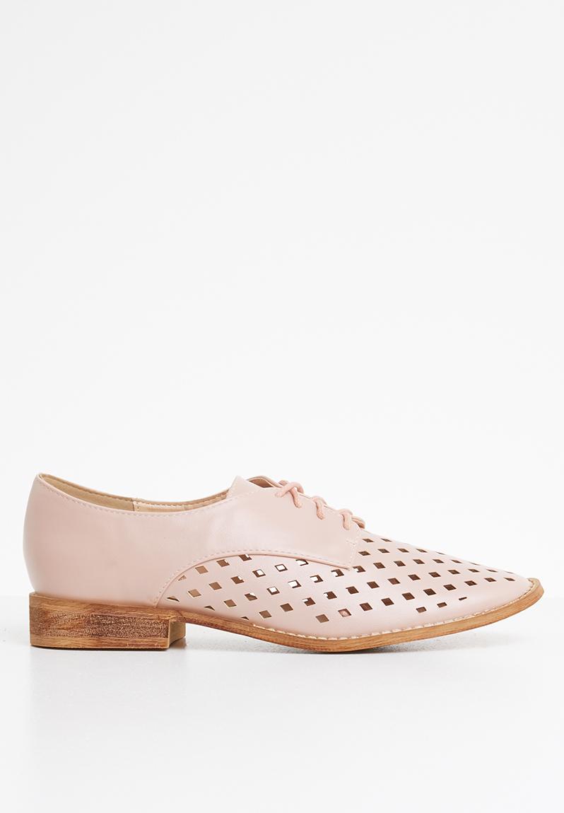 taupe flats shoes