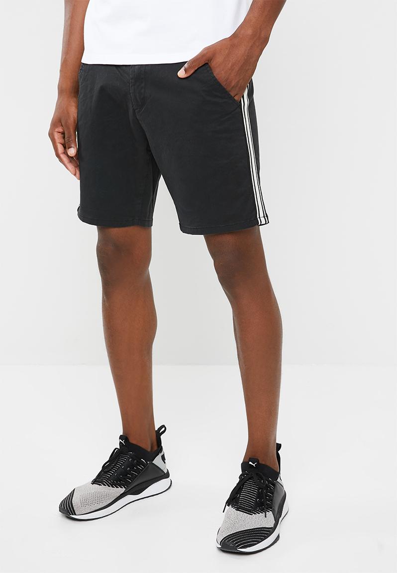 Retro Shorts Black Brave Soul Shorts