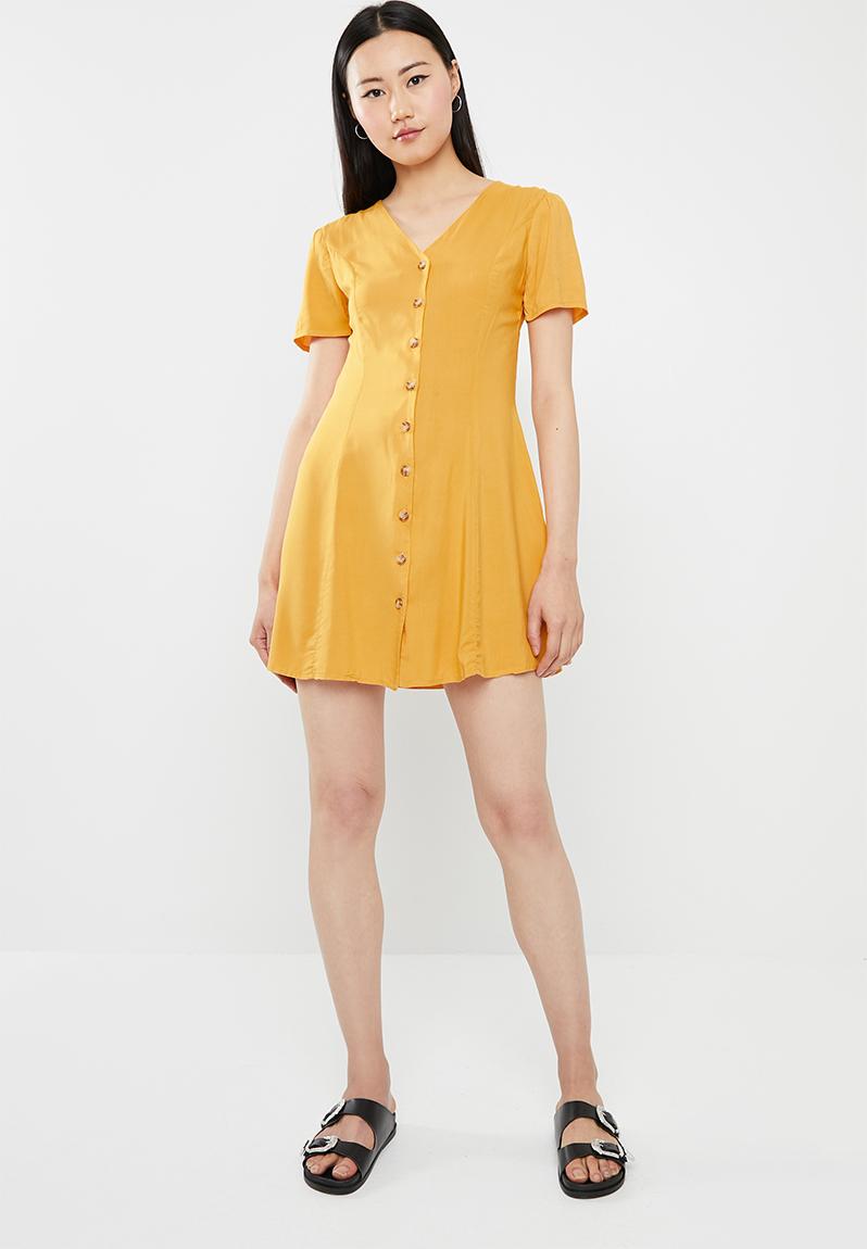 Front button mini dress - yellow c(inch) Casual | Superbalist.com