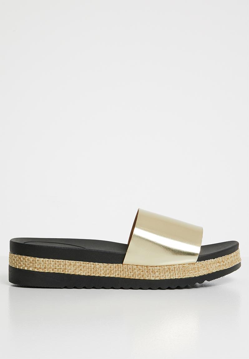 flatform sandals gold