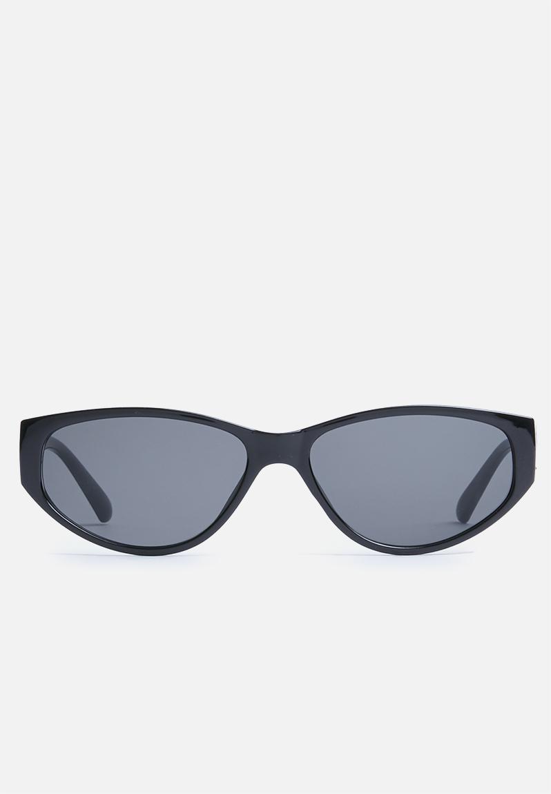 Gisele sunglasses-black Superbalist Eyewear | Superbalist.com