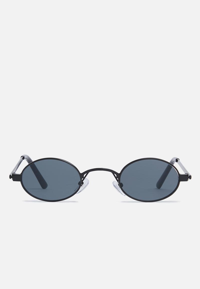 Oval sunglasses - black Joy Collectables Eyewear | Superbalist.com