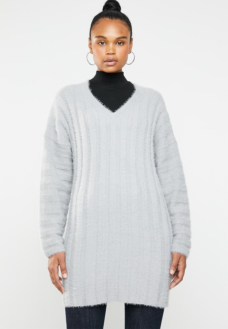 V neck fluffy ribbed knitted dress - grey Missguided Casual ...