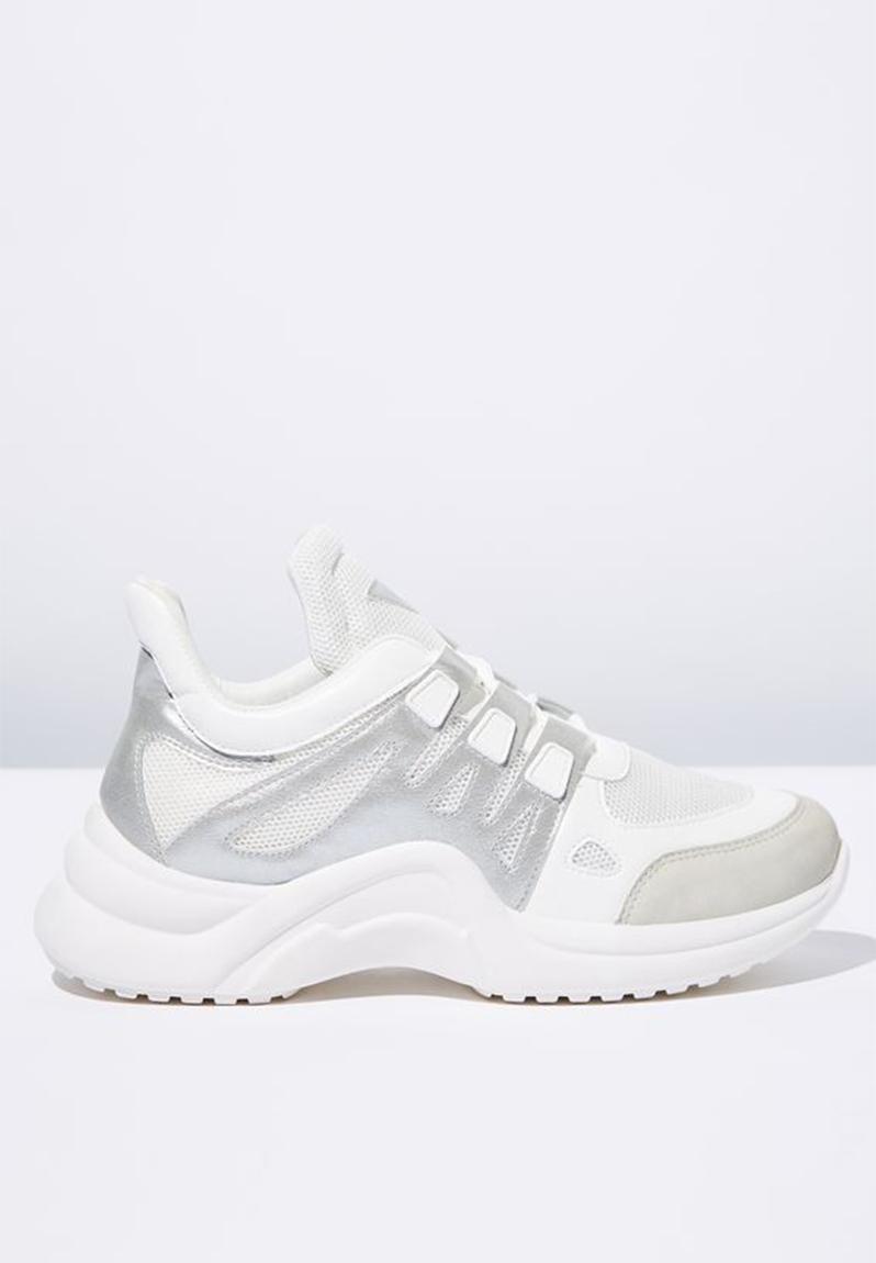loz chunky trainer