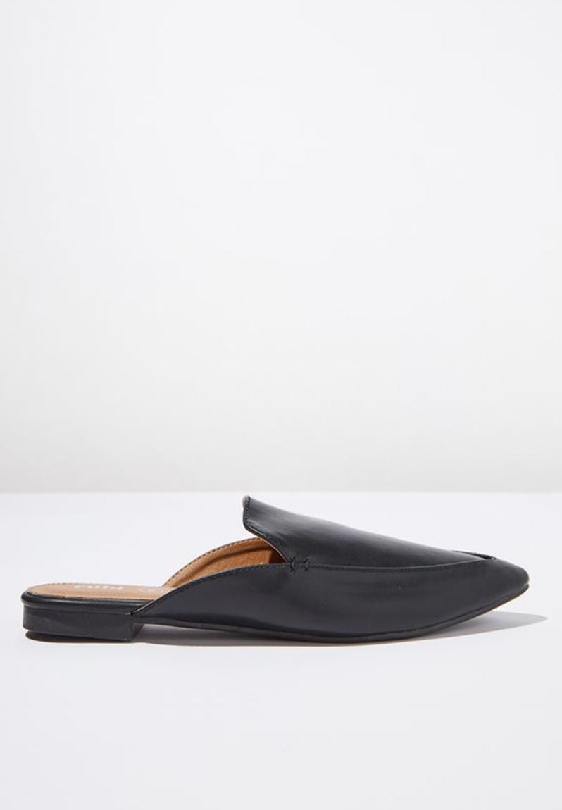 pointed mule flats