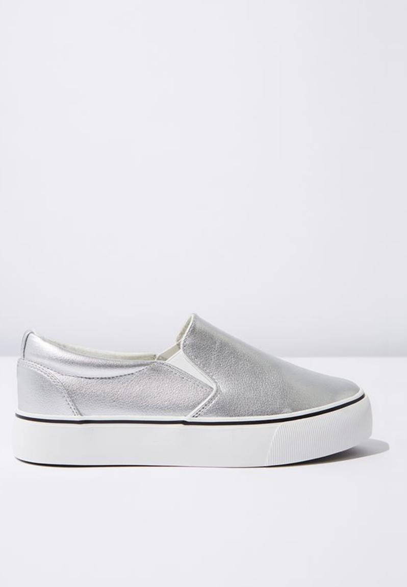 platform slip on pumps