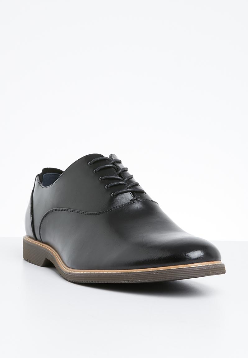 Nunan Formal Shoe Black Steve Madden Formal Shoes Superbalist Com