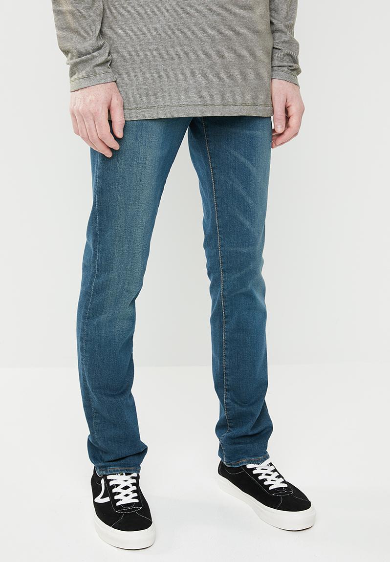 levis rajah adv