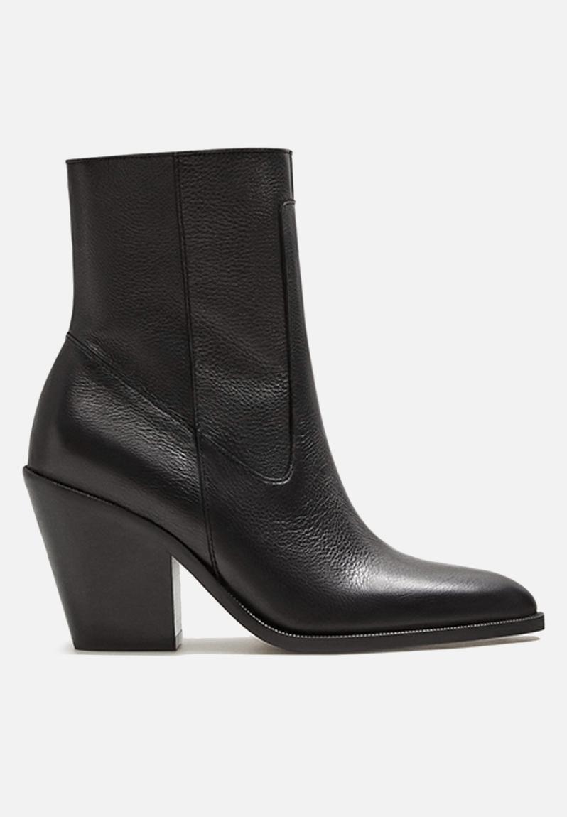 Leather pointed ankle boot - black MANGO Boots | Superbalist.com