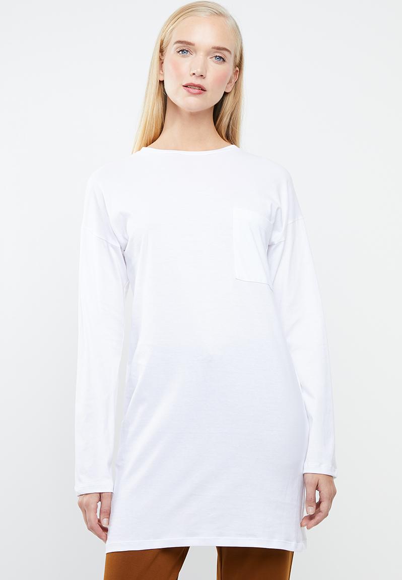 Longline tee with pocket - white Superbalist T-Shirts, Vests & Camis ...