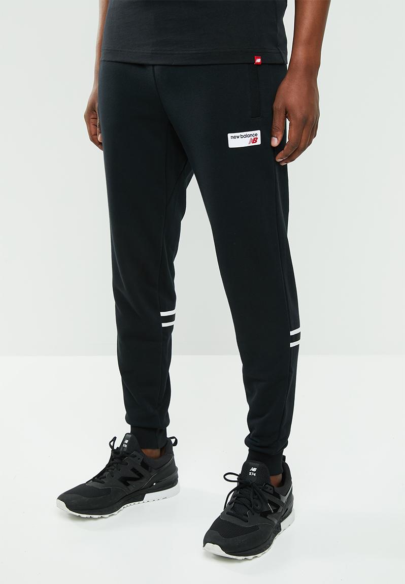 NB athletics jogger - black New Balance Sweatpants & Shorts ...