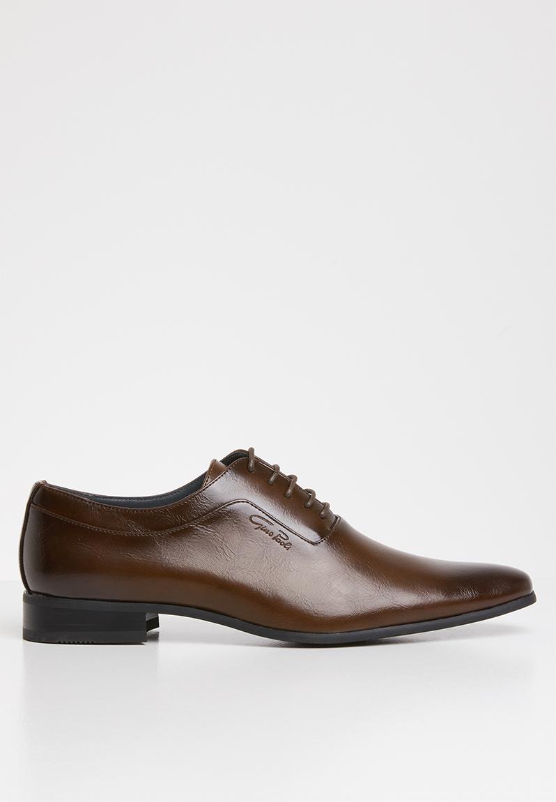 formal shoes with lays