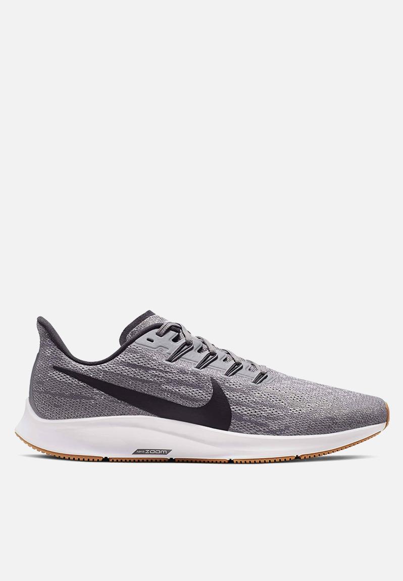 nike pegasus gunsmoke