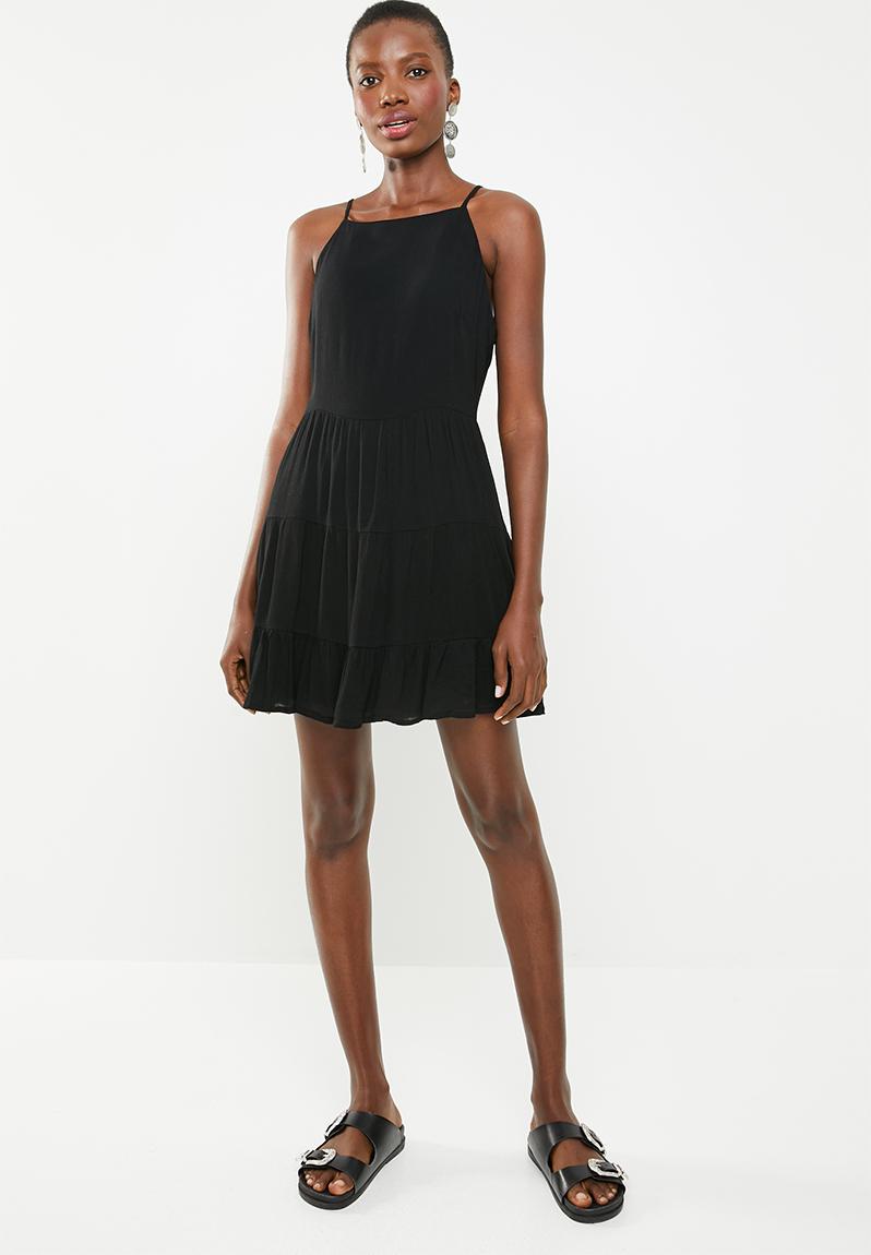 Square Neck Crinkle Skater Dress Black Missguided Casual 6426