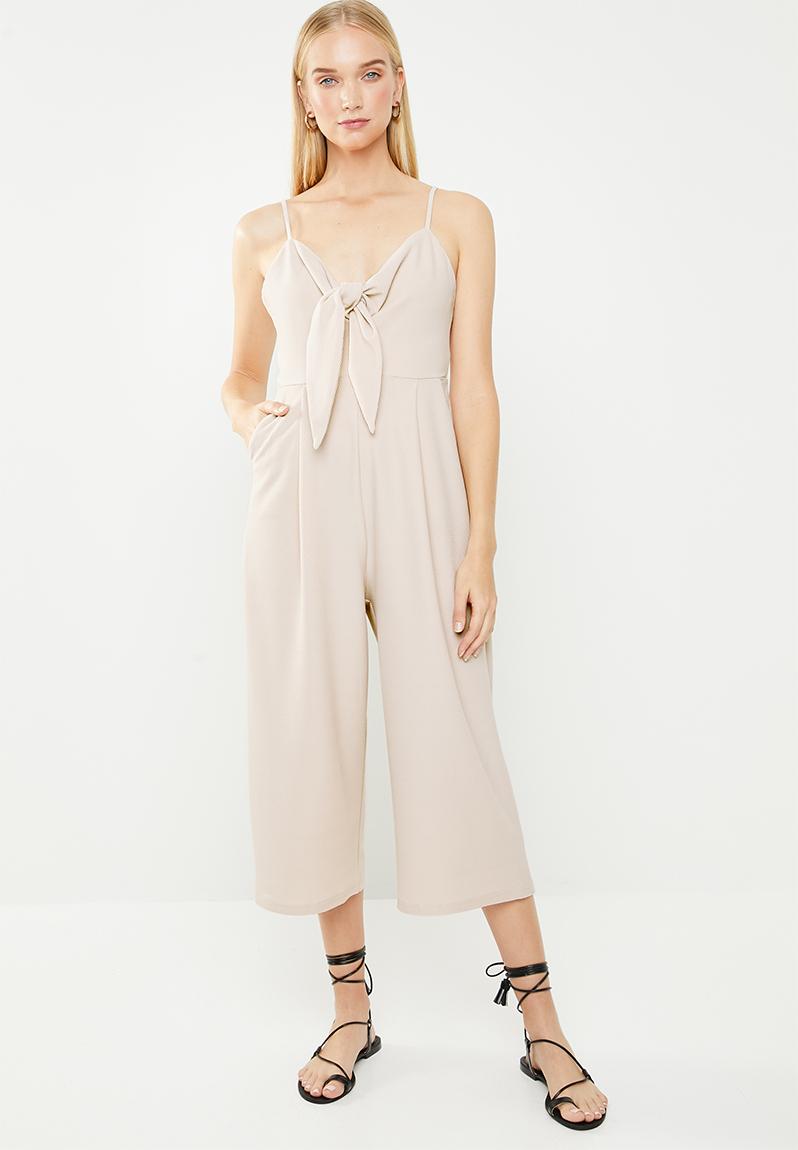 Spaghetti strap jumpsuit with bow front - beige Revenge Jumpsuits ...