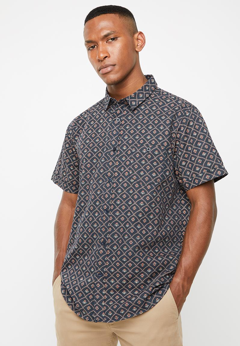 Howie short sleeve shirt - navy Brave Soul Shirts | Superbalist.com