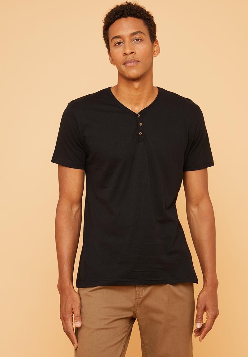 Plain short sleeve henley tee - black Superbalist T-Shirts & Vests ...