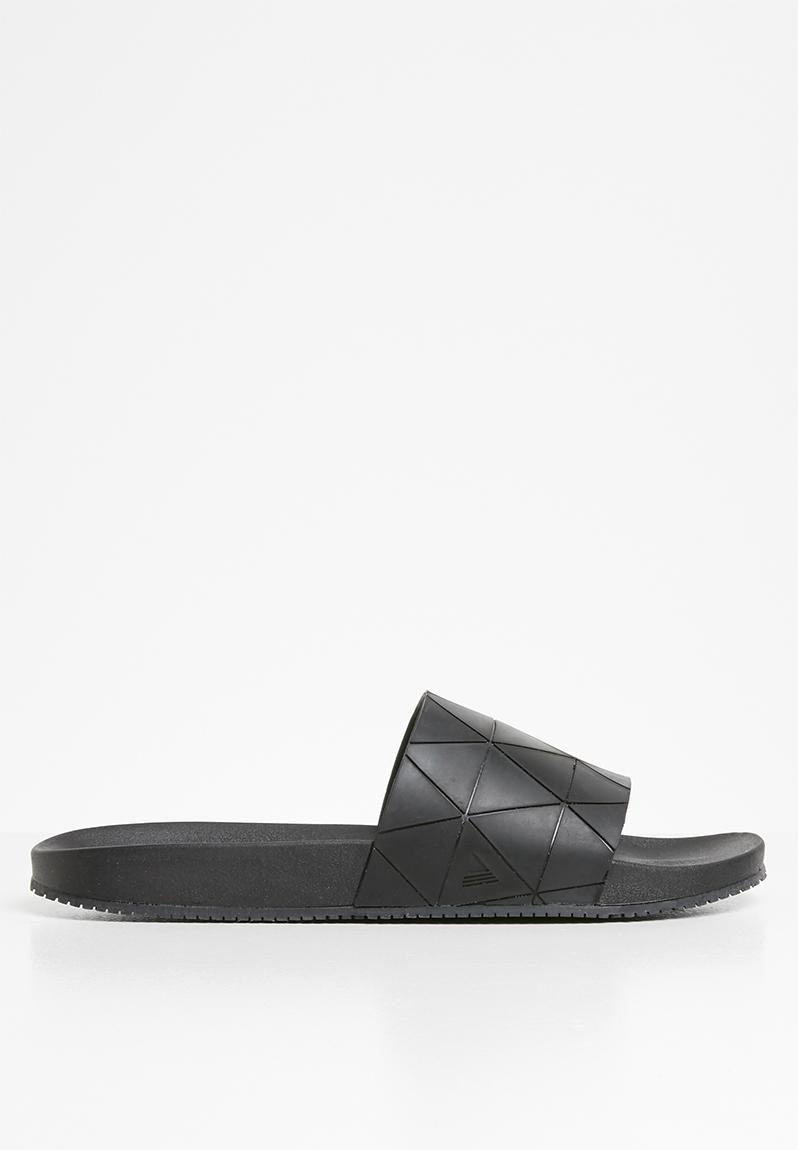 aldo black leather flip flops