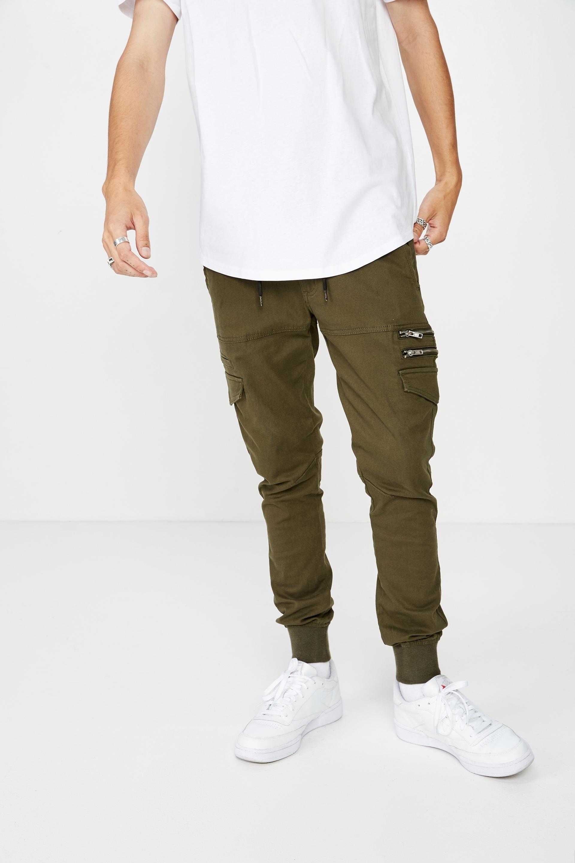 dockers relaxed fit pleated pants