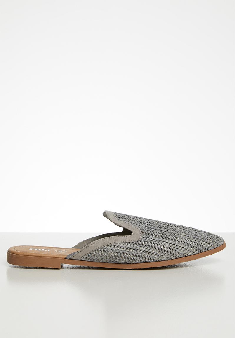 raffia flat mules