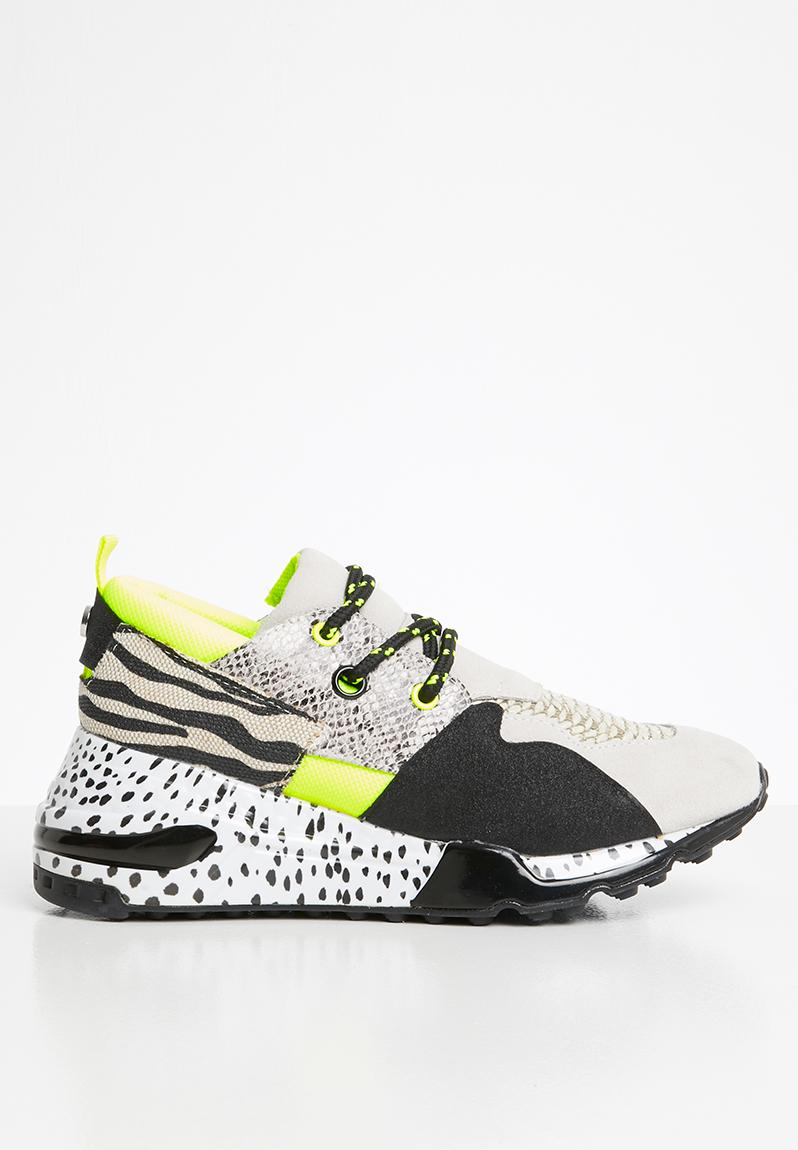 cliff neon green steve madden