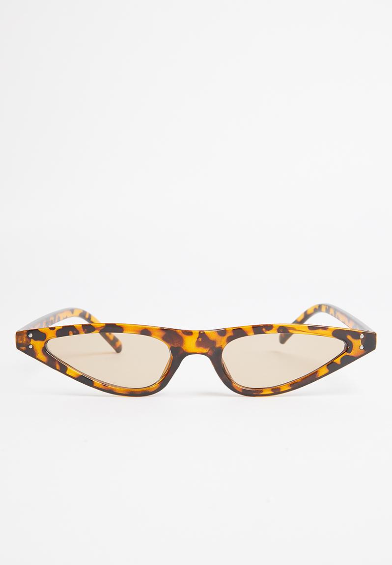 Clic Sunglasses Brown Superbalist Eyewear 2333