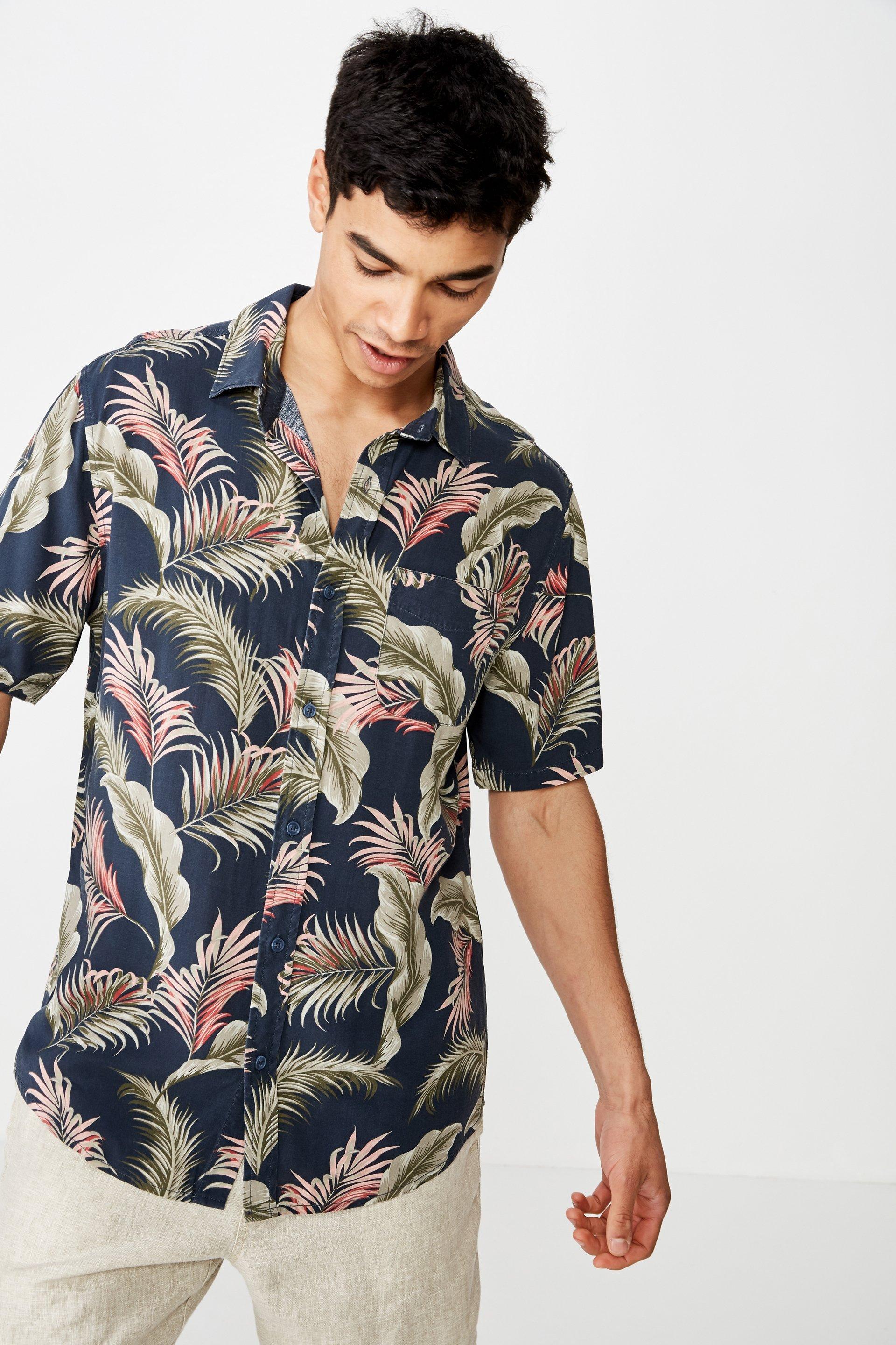 Short sleeve resort shirt navy oversized floral Cotton On Shirts