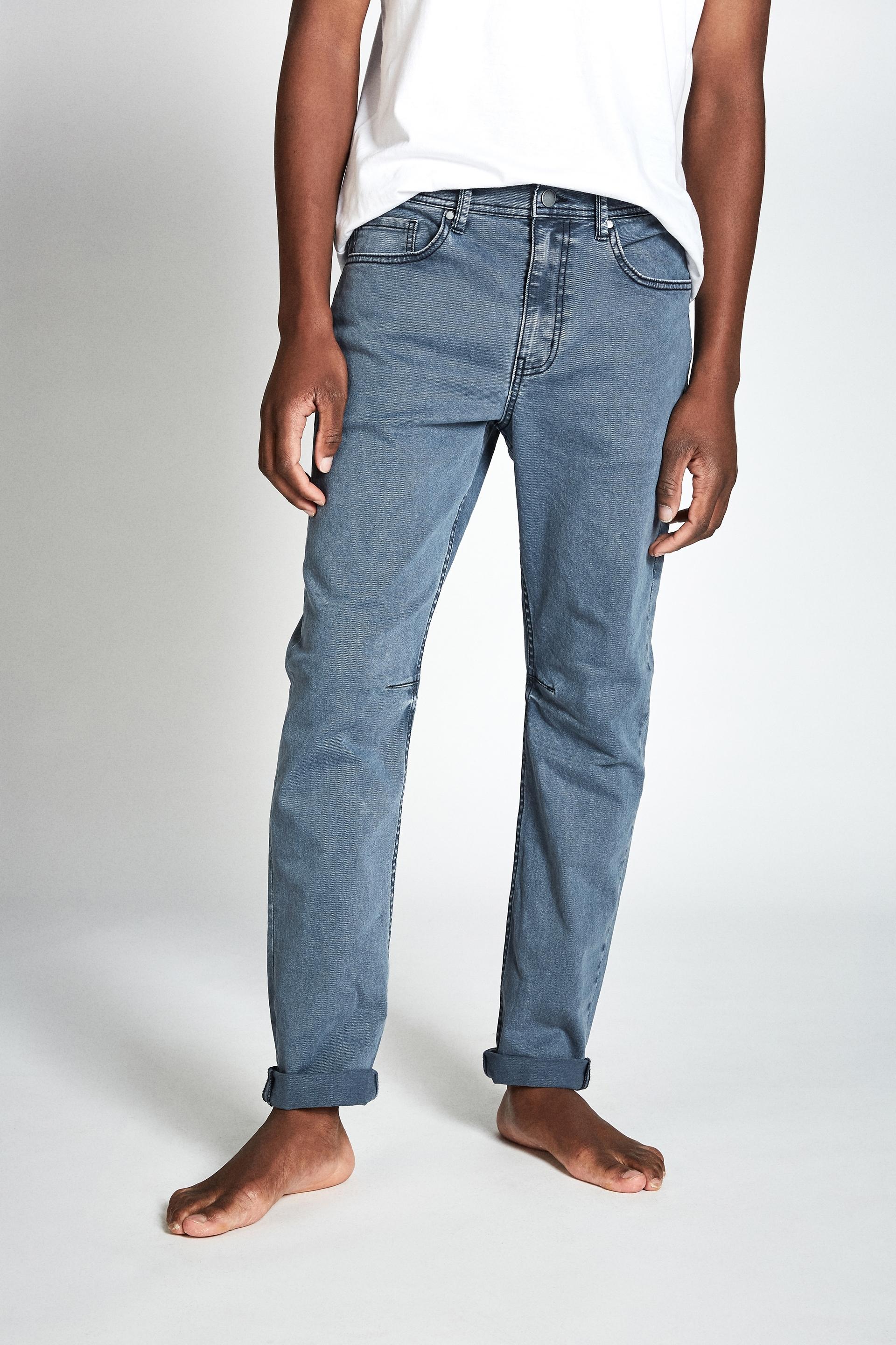 tapered leg jeans