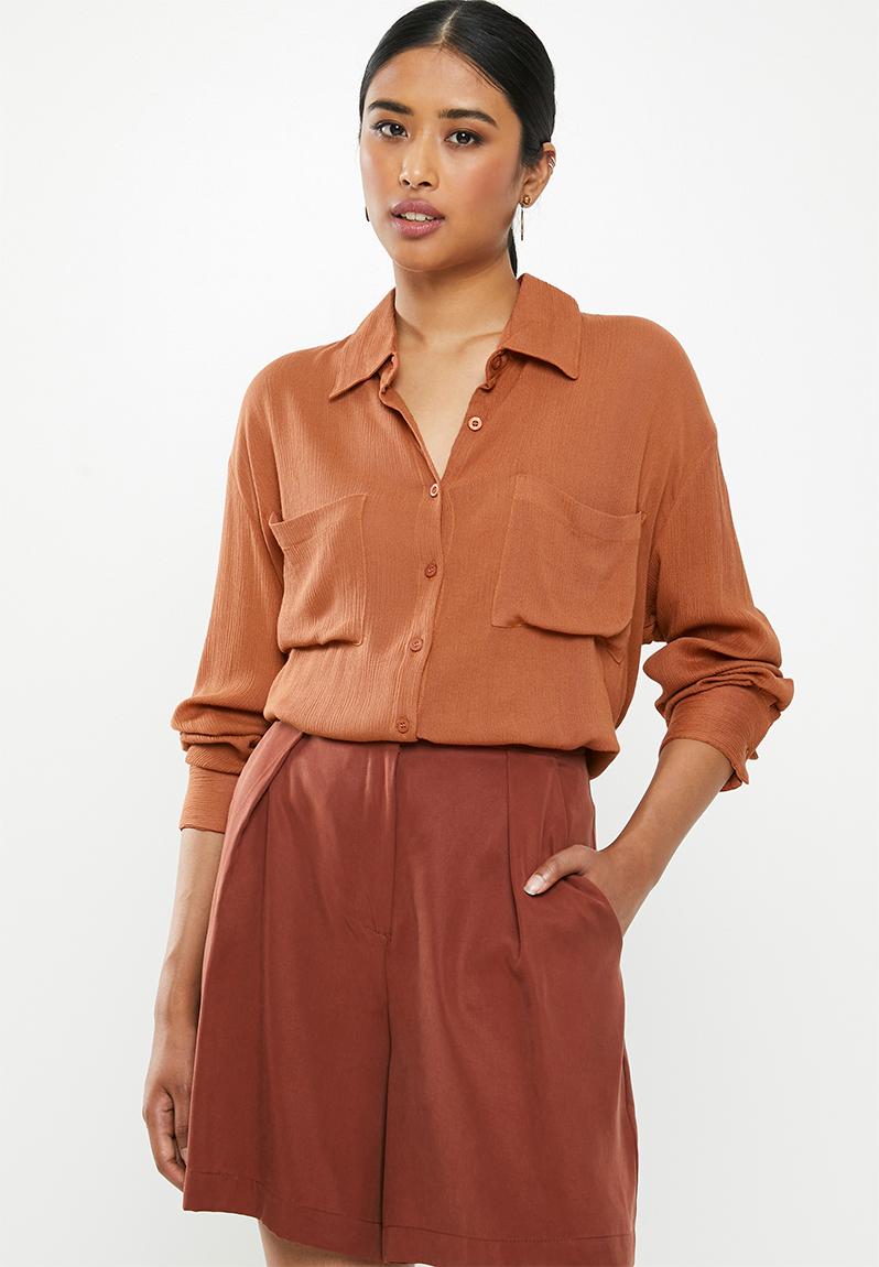 brown safari shirt