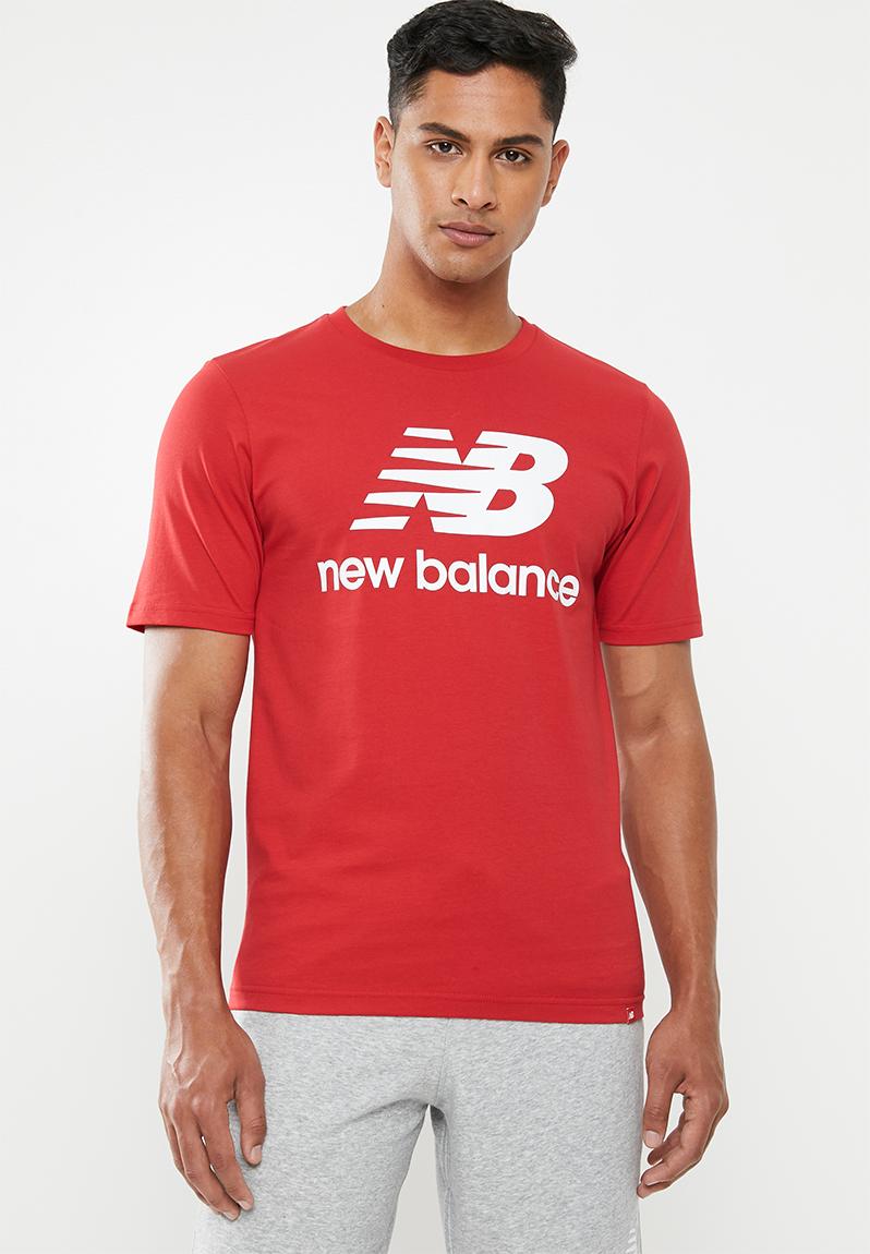 Essentials stacked logo tee - team red New Balance T-Shirts ...