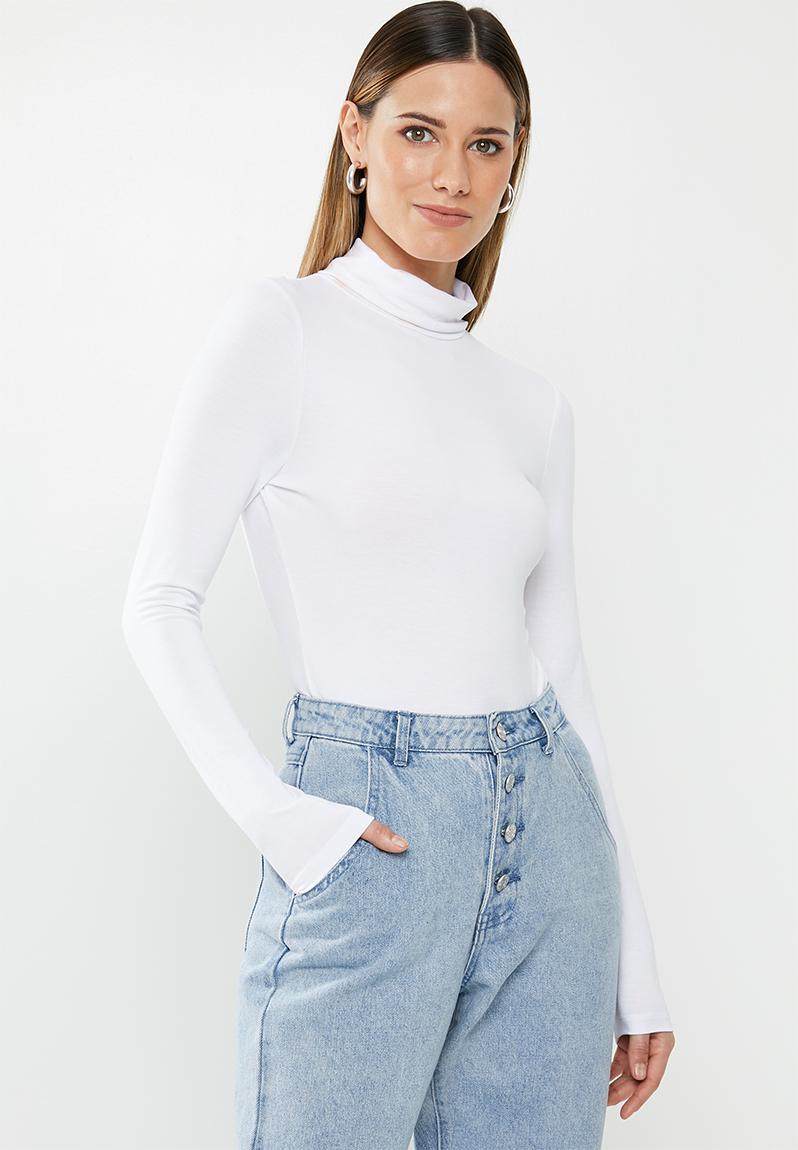 Turtle neck long sleeve bodysuit - white Missguided T-Shirts, Vests ...