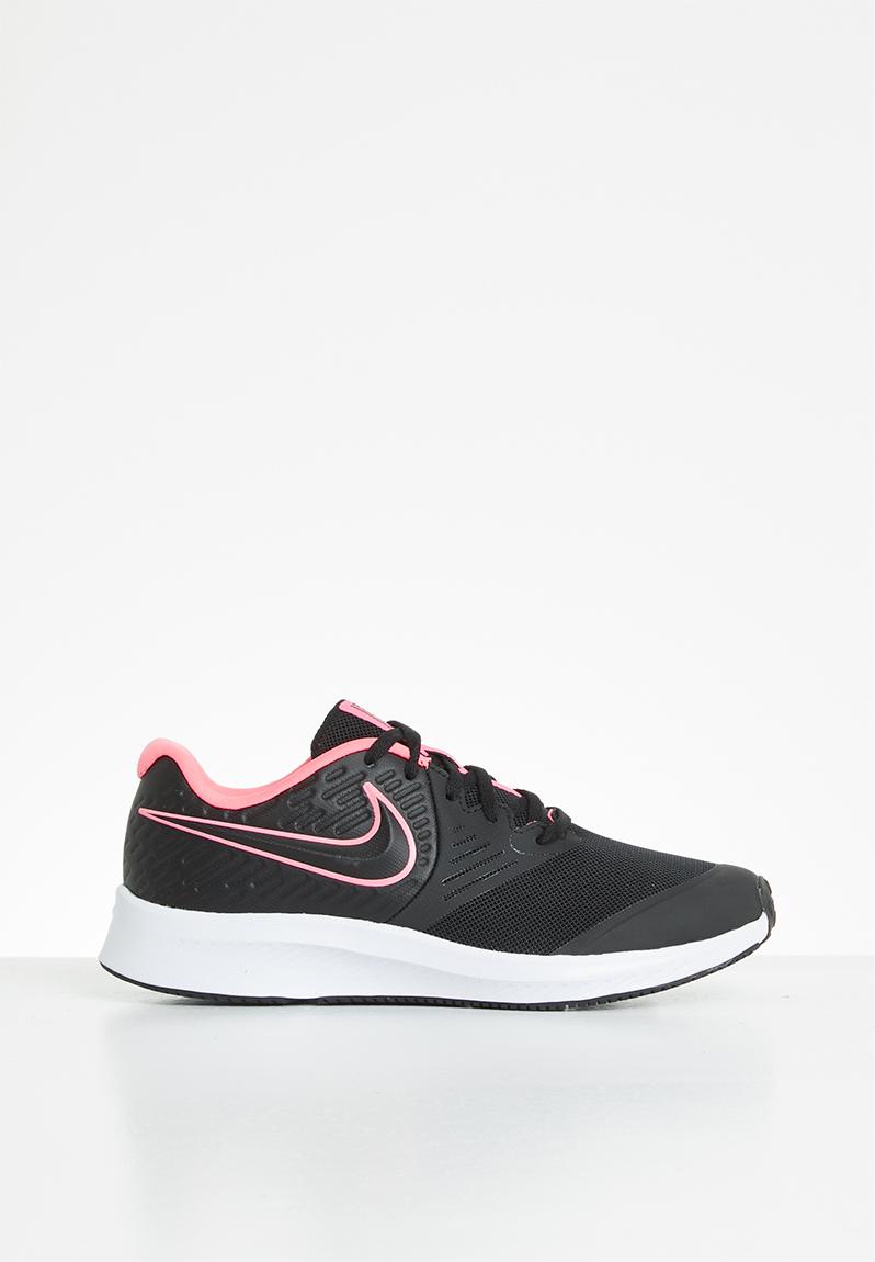 nike star runner 2 black and white