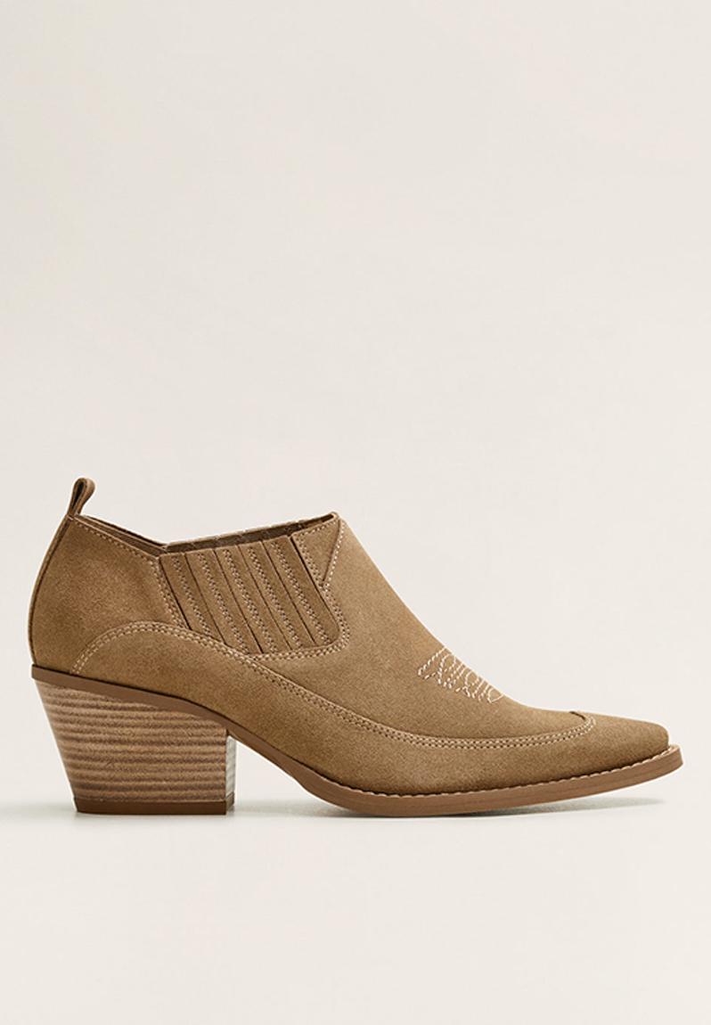 brown boots mango