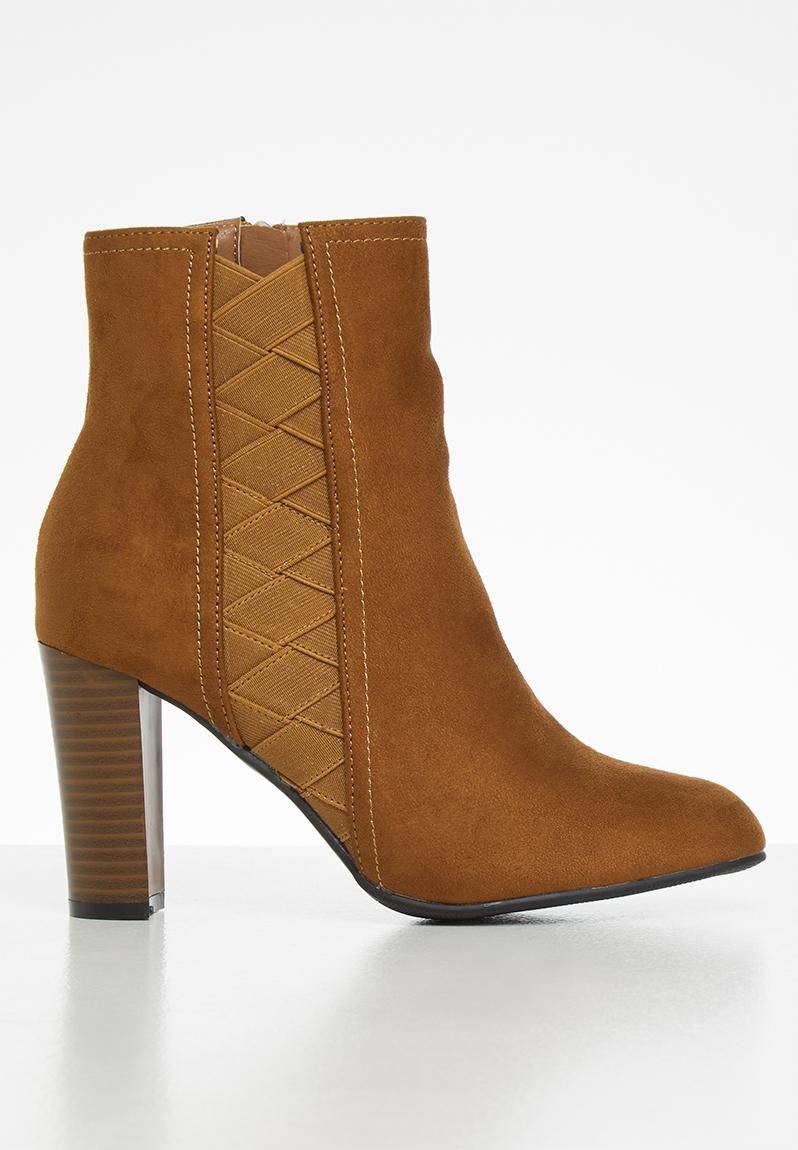 Mocca boot - camel Butterfly Feet Boots | Superbalist.com