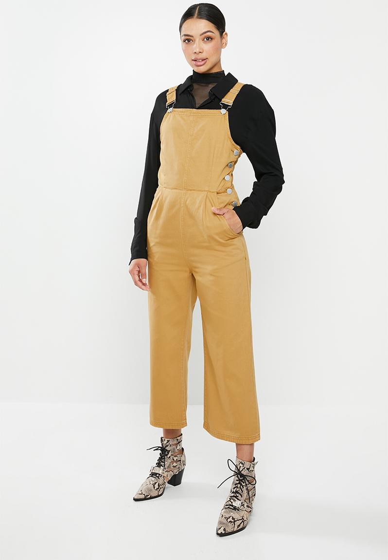 Cropped dungaree - beige Glamorous Jumpsuits & Playsuits | Superbalist.com