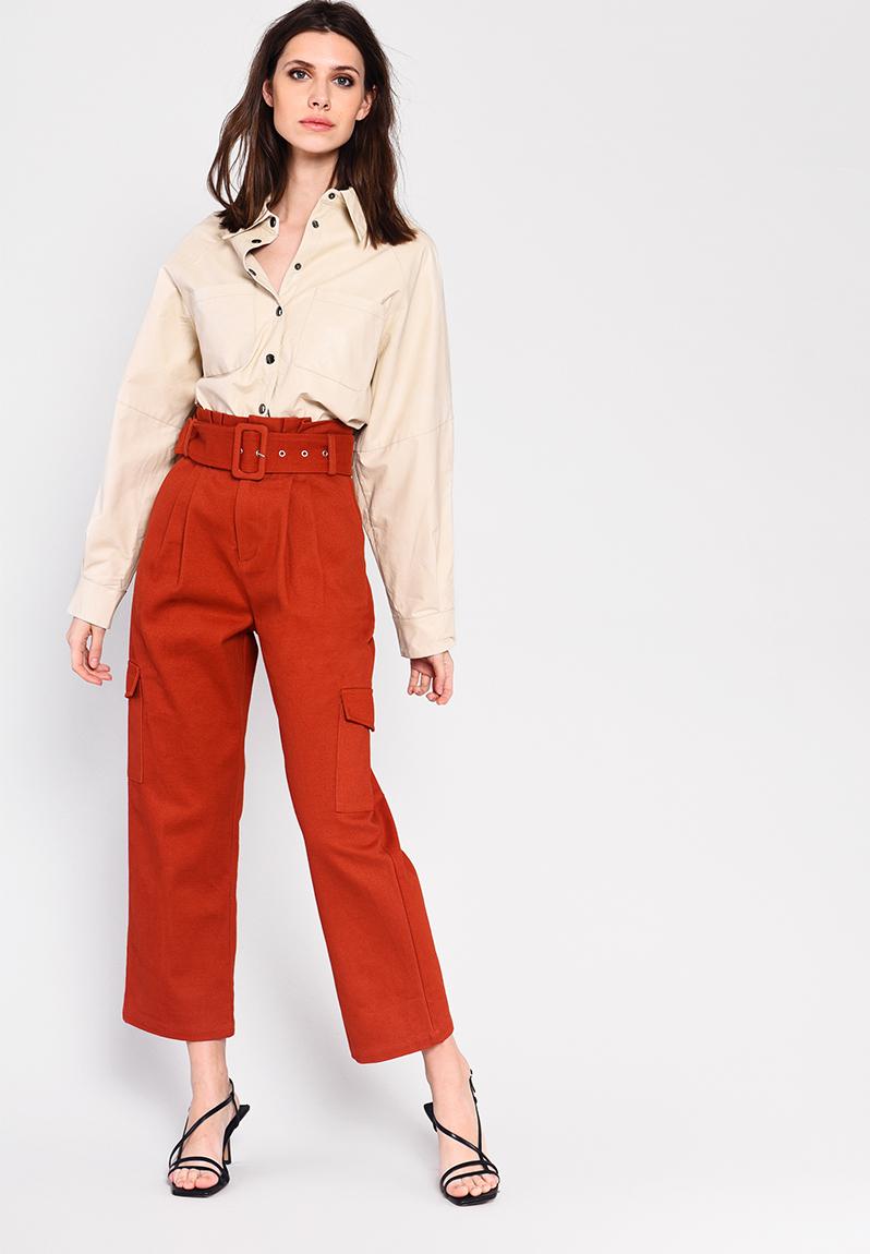 High waisted belted cargo trouser - rust Glamorous Trousers ...