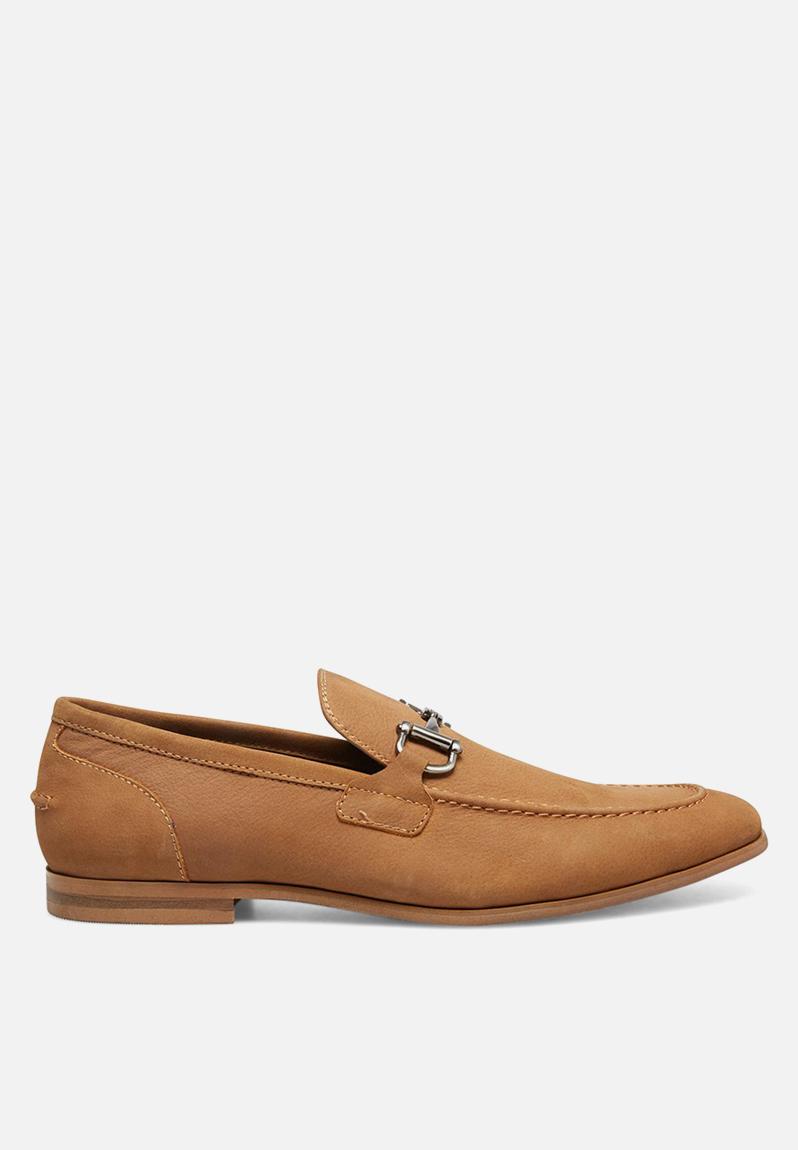 bellezza tan steve madden