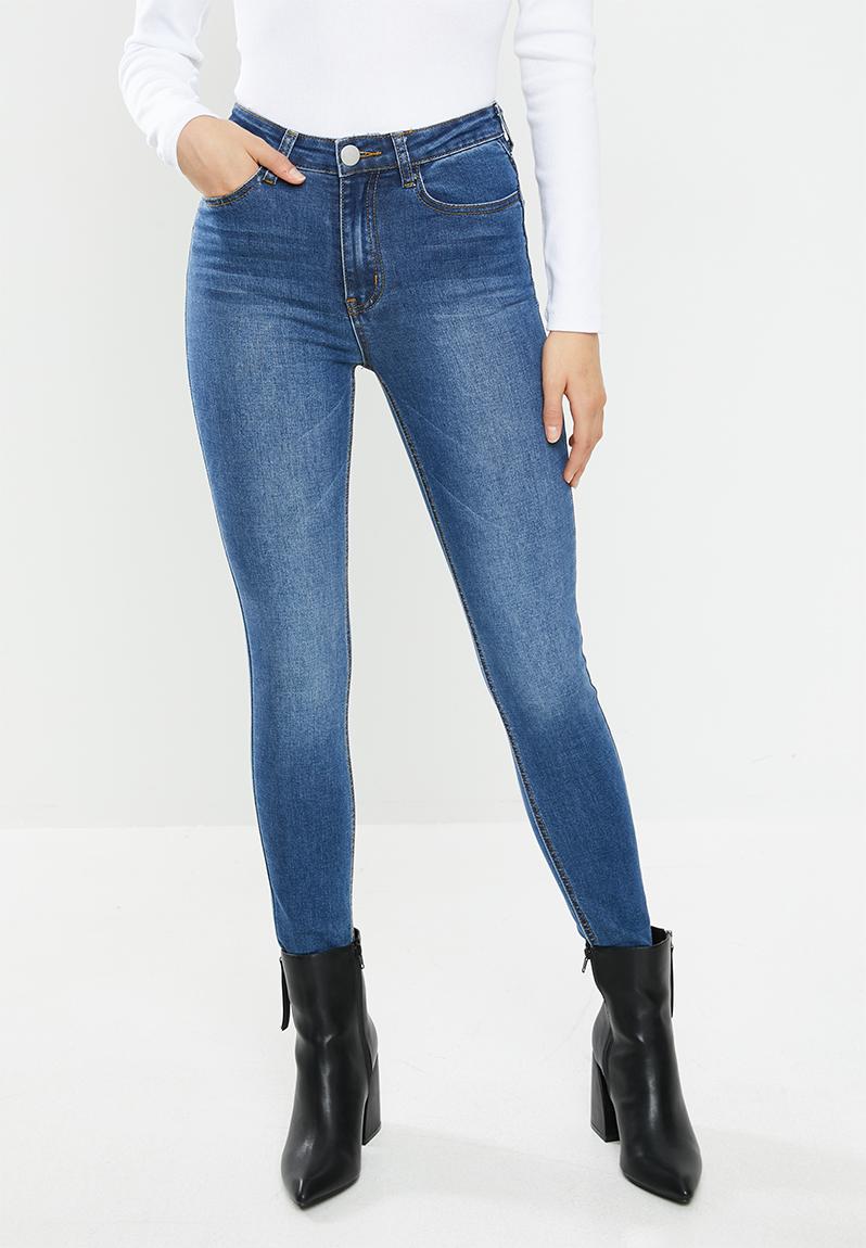 Wren high waisted ankle grazer - mid stone wash Glamorous Jeans ...