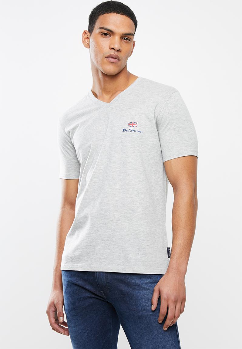 Download Essential tee v neck - grey Ben Sherman T-Shirts & Vests ...