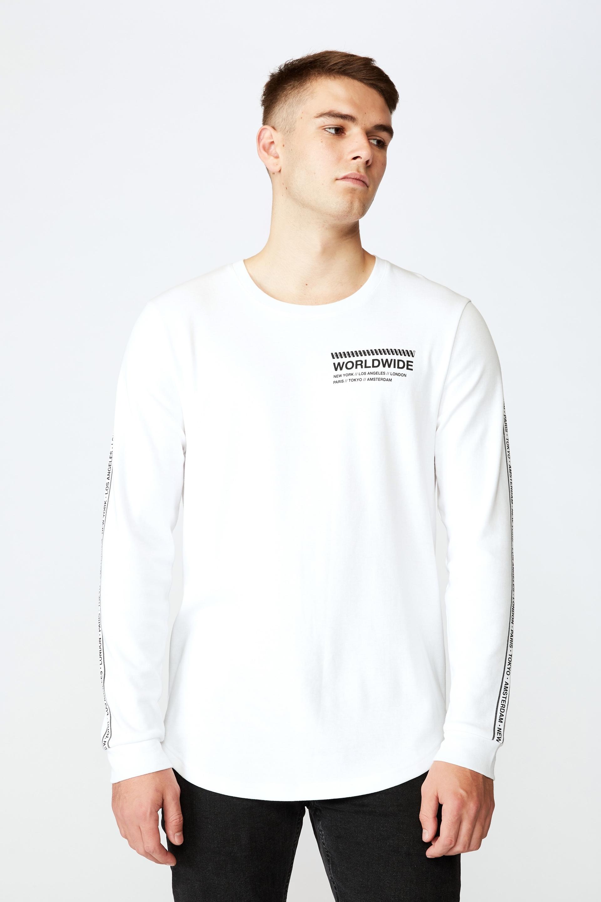 Worldwide curved long sleeve graphic t shirt - white Factorie T-Shirts ...