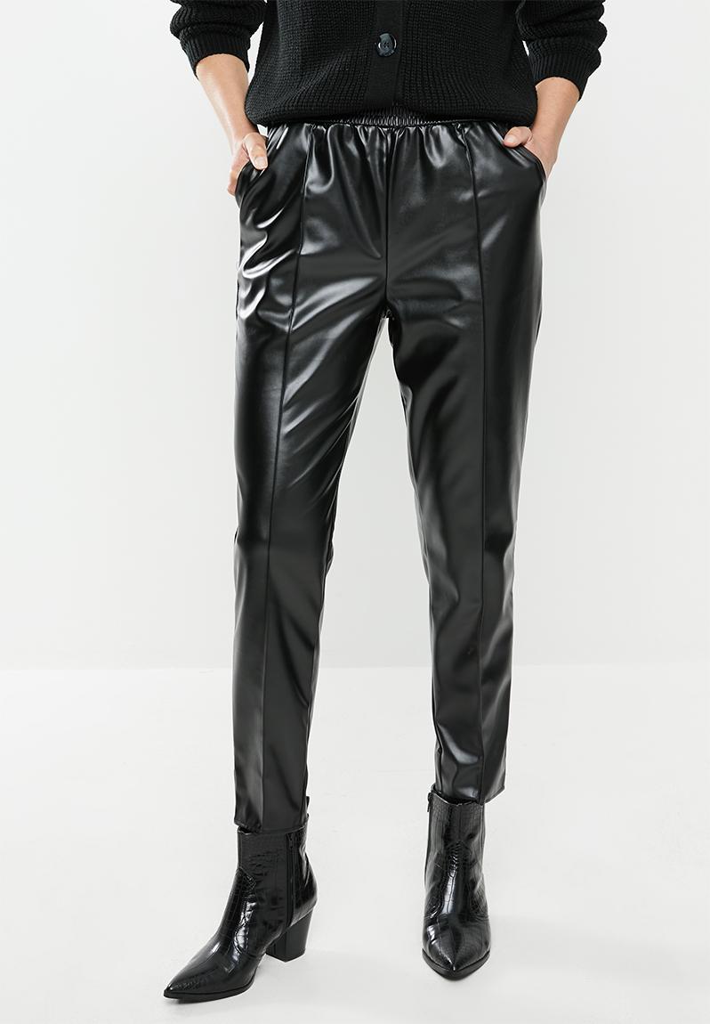 Faux leather elasticated waist pin tuck trouser - black1 Missguided ...