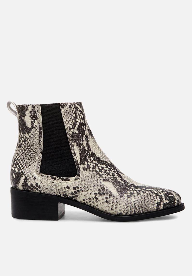 steve madden jain bootie snake