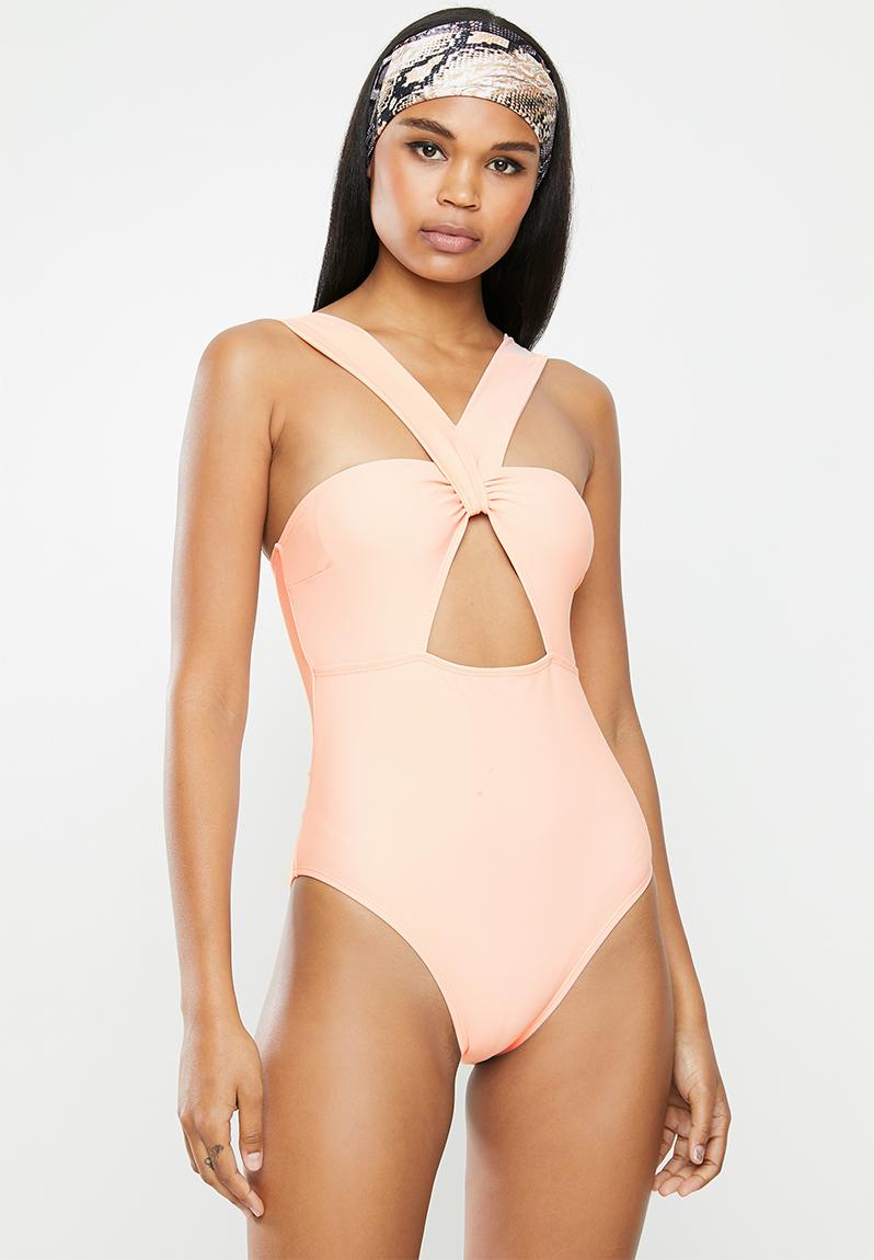 Plunge Twist Front High-Leg One Piece Swimsuit - Red