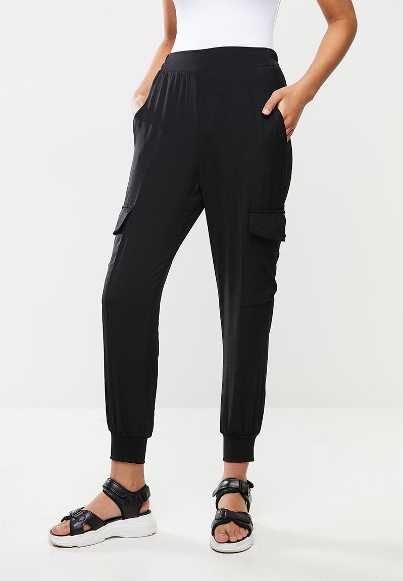 black cargo jogger pants mens